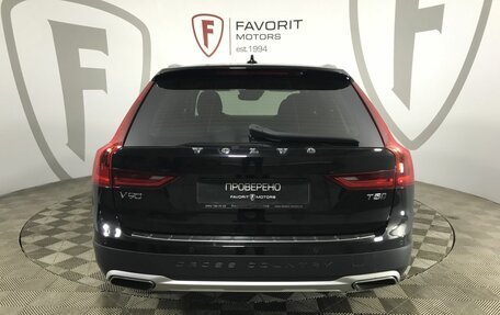 Volvo V90 Cross Country I рестайлинг, 2018 год, 3 699 000 рублей, 3 фотография