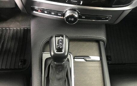 Volvo V90 Cross Country I рестайлинг, 2018 год, 3 699 000 рублей, 13 фотография