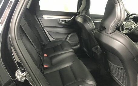 Volvo V90 Cross Country I рестайлинг, 2018 год, 3 699 000 рублей, 16 фотография