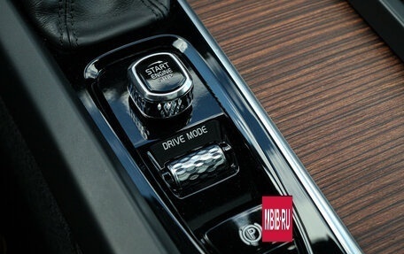 Volvo XC60 II, 2021 год, 4 200 000 рублей, 16 фотография