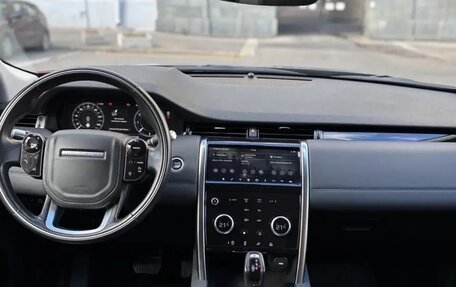 Land Rover Discovery Sport I рестайлинг, 2020 год, 4 000 000 рублей, 6 фотография