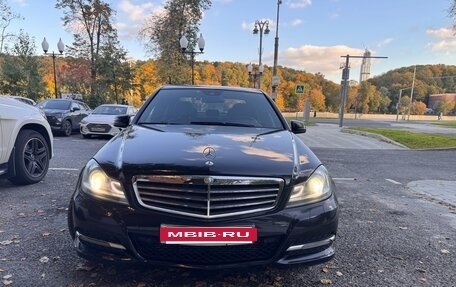 Mercedes-Benz C-Класс, 2012 год, 1 500 000 рублей, 3 фотография