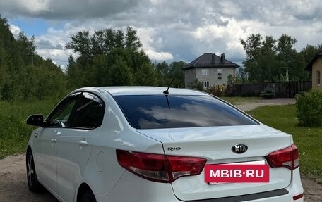 KIA Rio III рестайлинг, 2016 год, 950 000 рублей, 5 фотография