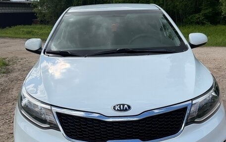 KIA Rio III рестайлинг, 2016 год, 950 000 рублей, 2 фотография