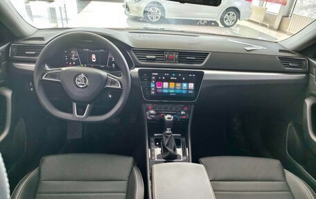 Skoda Superb III рестайлинг, 2023 год, 1 560 000 рублей, 14 фотография