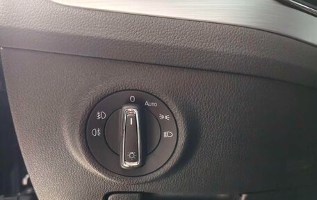 Skoda Superb III рестайлинг, 2023 год, 1 560 000 рублей, 18 фотография