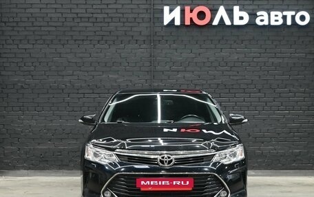 Toyota Camry, 2017 год, 2 550 000 рублей, 3 фотография