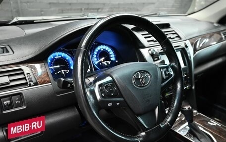 Toyota Camry, 2017 год, 2 550 000 рублей, 14 фотография