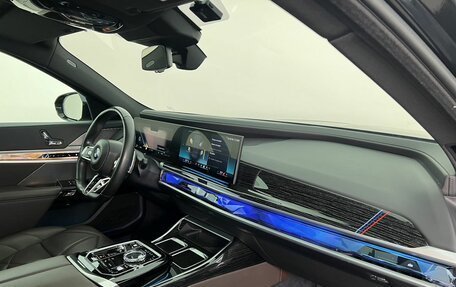BMW 7 серия, 2023 год, 9 990 000 рублей, 14 фотография