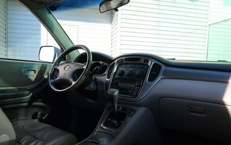 Toyota Highlander III, 2002 год, 749 000 рублей, 16 фотография