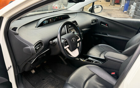 Toyota Prius IV XW50, 2017 год, 1 799 000 рублей, 7 фотография