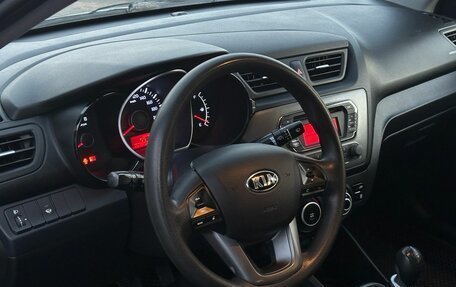 KIA Rio III рестайлинг, 2013 год, 775 000 рублей, 9 фотография
