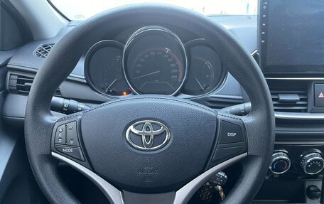 Toyota Yaris XP150 рестайлинг, 2023 год, 960 000 рублей, 11 фотография