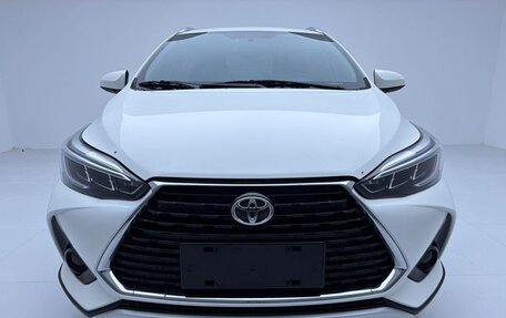 Toyota Yaris XP150 рестайлинг, 2023 год, 960 000 рублей, 2 фотография