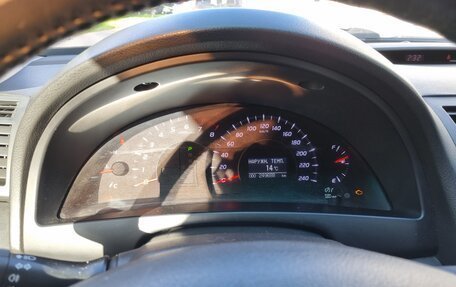Toyota Camry, 2011 год, 1 070 000 рублей, 3 фотография