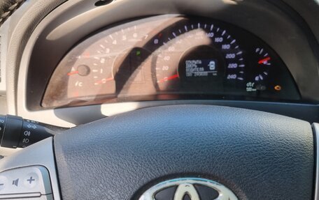 Toyota Camry, 2011 год, 1 070 000 рублей, 4 фотография