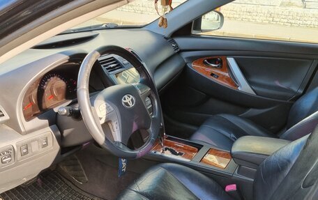 Toyota Camry, 2011 год, 1 070 000 рублей, 6 фотография
