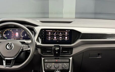 Volkswagen T-Cross I, 2021 год, 1 930 000 рублей, 9 фотография