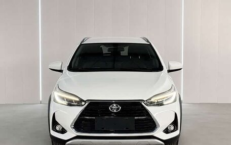 Toyota Yaris XP150 рестайлинг, 2022 год, 985 000 рублей, 2 фотография