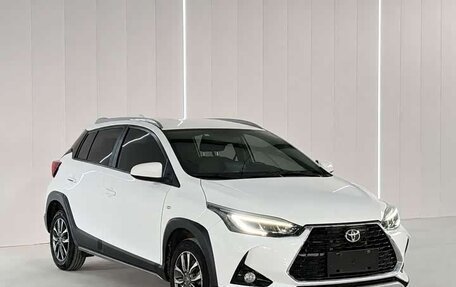 Toyota Yaris XP150 рестайлинг, 2022 год, 985 000 рублей, 5 фотография