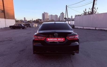 Toyota Camry, 2021 год, 3 300 000 рублей, 3 фотография