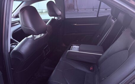 Toyota Camry, 2021 год, 3 300 000 рублей, 9 фотография