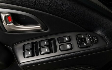Hyundai ix35 I рестайлинг, 2010 год, 1 199 000 рублей, 17 фотография