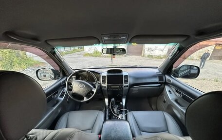 Toyota Land Cruiser Prado 120 рестайлинг, 2008 год, 2 100 000 рублей, 7 фотография