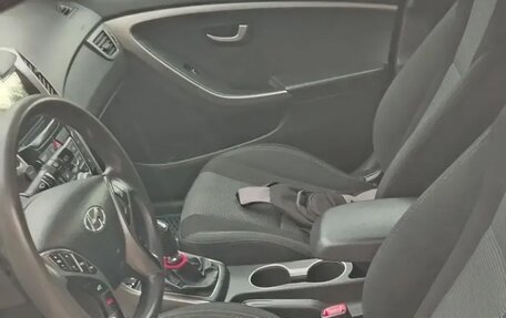 Hyundai i30 II рестайлинг, 2013 год, 950 000 рублей, 11 фотография