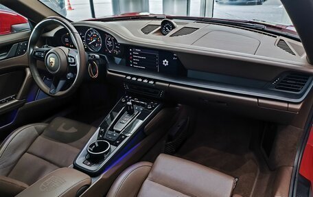 Porsche 911, 2022 год, 17 990 000 рублей, 35 фотография