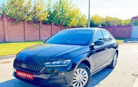 Skoda Octavia IV, 2021 год, 2 300 000 рублей, 1 фотография