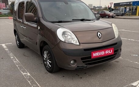 Renault Kangoo II рестайлинг, 2012 год, 599 000 рублей, 2 фотография