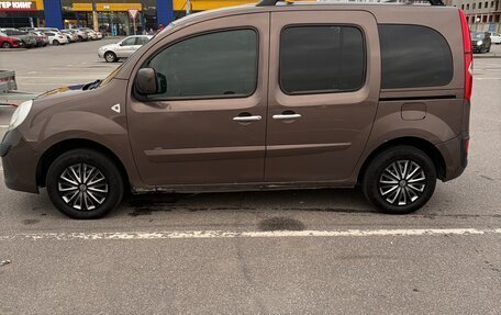 Renault Kangoo II рестайлинг, 2012 год, 599 000 рублей, 5 фотография