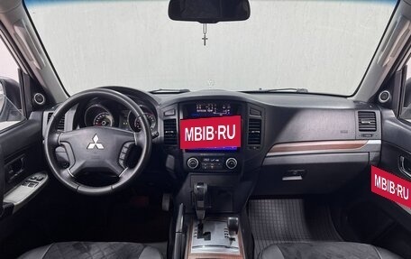 Mitsubishi Pajero IV, 2008 год, 1 850 000 рублей, 9 фотография