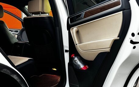 Volkswagen Touareg III, 2016 год, 2 580 000 рублей, 8 фотография