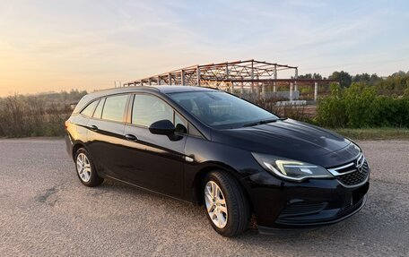 Opel Astra K, 2018 год, 1 070 000 рублей, 7 фотография