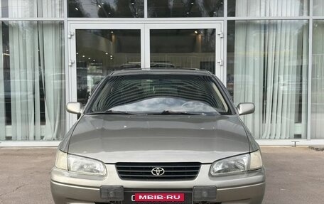 Toyota Camry, 1999 год, 420 000 рублей, 2 фотография
