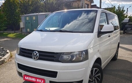 Volkswagen Transporter T5 рестайлинг, 2010 год, 1 950 000 рублей, 1 фотография