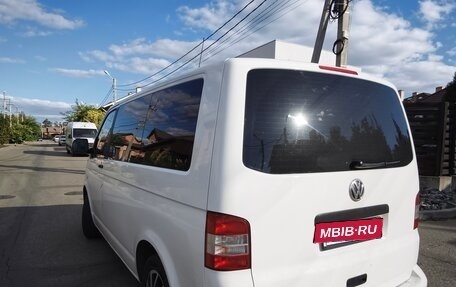 Volkswagen Transporter T5 рестайлинг, 2010 год, 1 950 000 рублей, 5 фотография