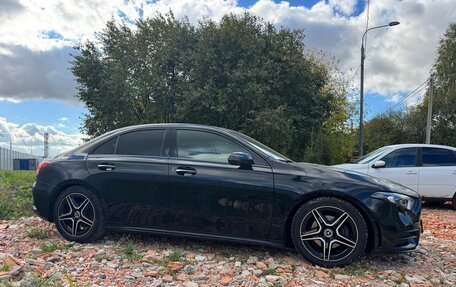 Mercedes-Benz A-Класс, 2019 год, 2 800 000 рублей, 5 фотография