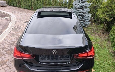 Mercedes-Benz A-Класс, 2019 год, 2 800 000 рублей, 10 фотография