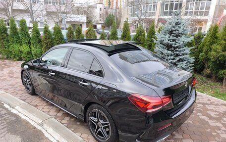 Mercedes-Benz A-Класс, 2019 год, 2 800 000 рублей, 9 фотография