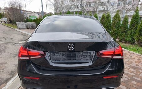 Mercedes-Benz A-Класс, 2019 год, 2 800 000 рублей, 17 фотография