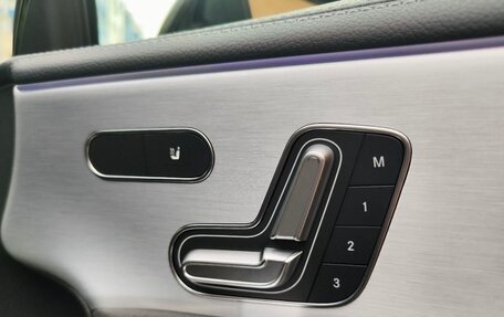 Mercedes-Benz A-Класс, 2019 год, 2 800 000 рублей, 27 фотография
