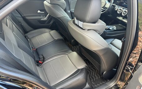 Mercedes-Benz A-Класс, 2019 год, 2 800 000 рублей, 36 фотография
