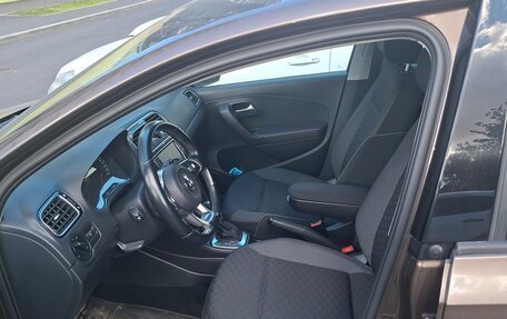Volkswagen Polo VI (EU Market), 2018 год, 1 000 000 рублей, 4 фотография