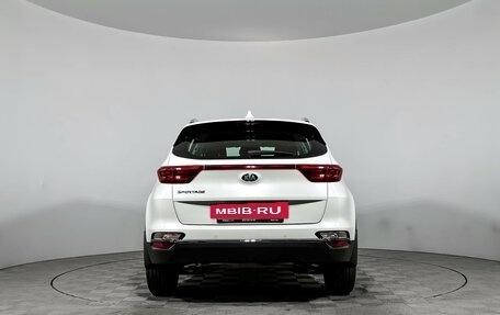KIA Sportage IV рестайлинг, 2021 год, 2 399 000 рублей, 6 фотография