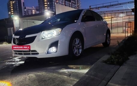 Chevrolet Cruze II, 2013 год, 685 000 рублей, 3 фотография