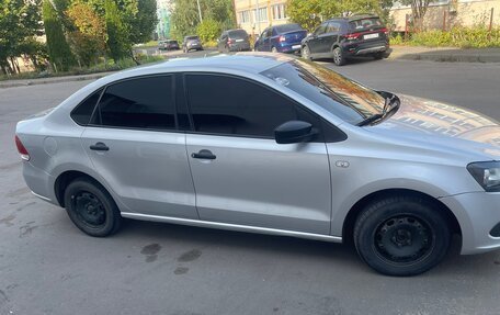 Volkswagen Polo VI (EU Market), 2013 год, 560 000 рублей, 2 фотография
