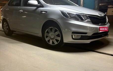KIA Rio III рестайлинг, 2015 год, 650 000 рублей, 1 фотография